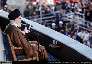 Imam Khomeini a pioneer who can’t be omitted or distorted: Iran Supreme Leader