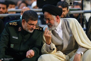 حضور چهره های سیاسی و نظامی در مراسم سی و چهارمین سالگرد ارتحال امام