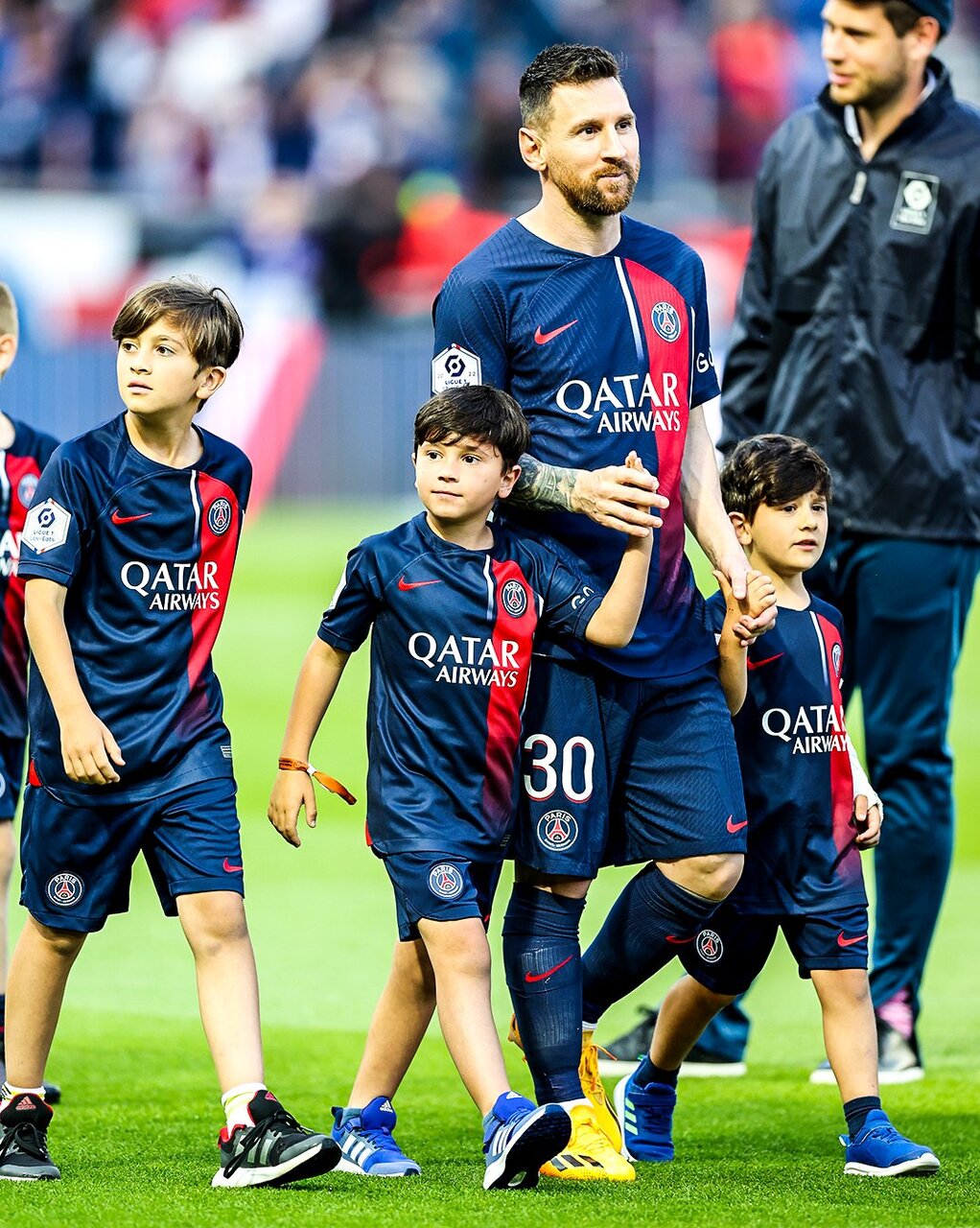 عکس| مسی در شب خداحافظی از پاریس باز هم هو شد