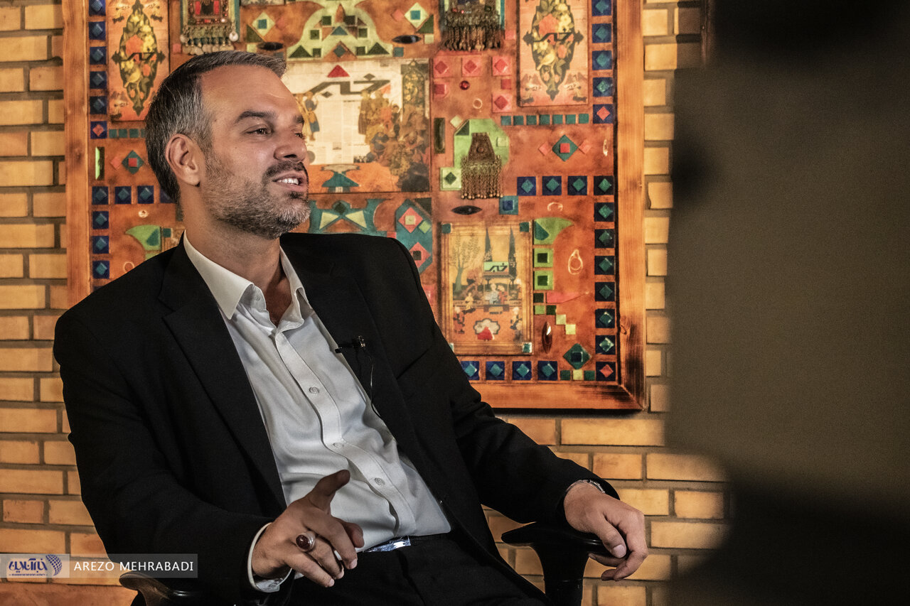 پیشبینی یک نماینده از سقوط قیمتها در بازار خودرو/ رشیدیکوچی: خودروهایی که برای ما آرزو شده، آن طرف خلیجفارس از دم قسط به مردم میفروشند