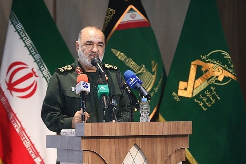 فرمانده کل سپاه: شناور در حال حرکت را می توانیم با پهپاد بزنیم /فناوری نطقه زنی در موشک های بالستیک را در اختیار داریم