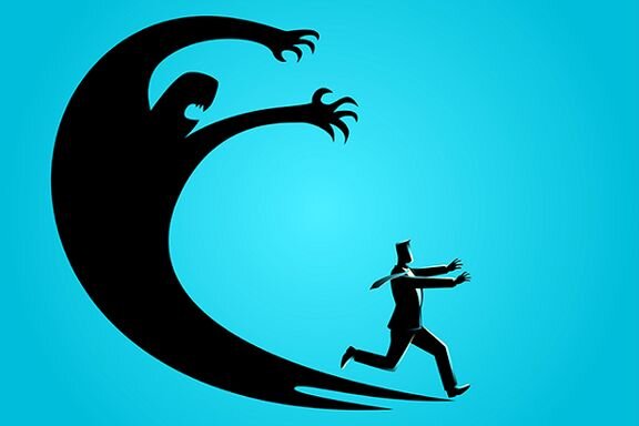 چگونه از تلههایی که باعث اضطرابمان میشوند، نجات پیدا کنیم؟