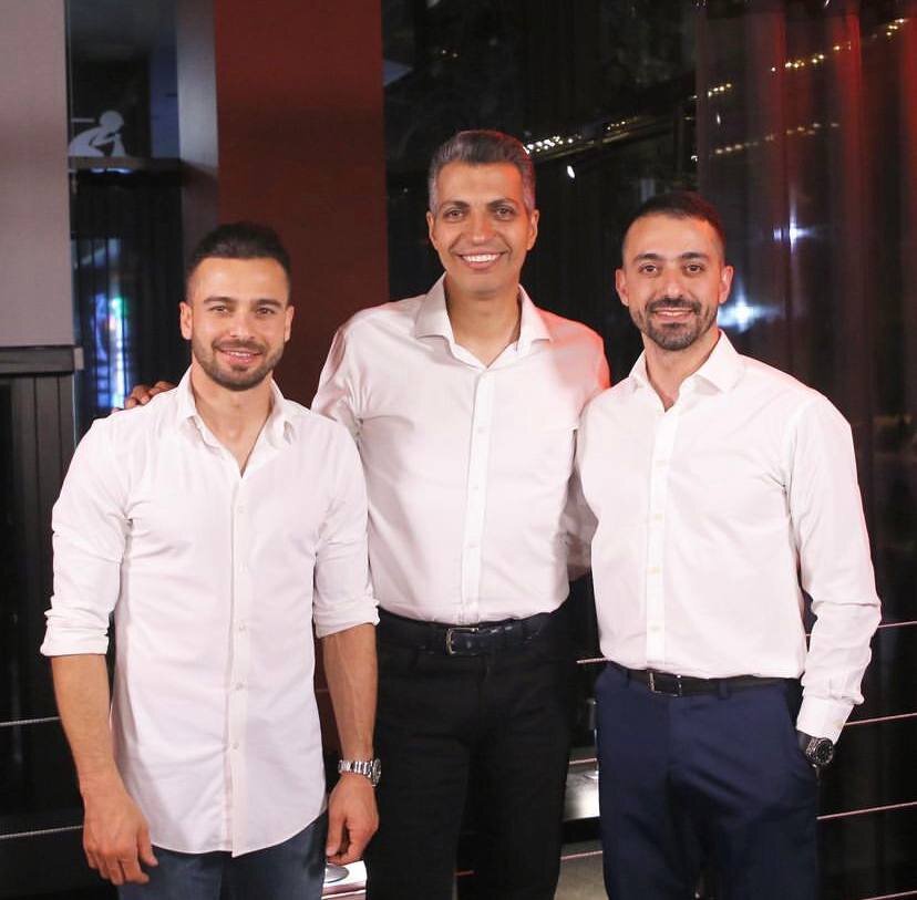 عکس | قاب یادگاری عادل فردوسیپور با 7 محبوب پرسپولیسیها