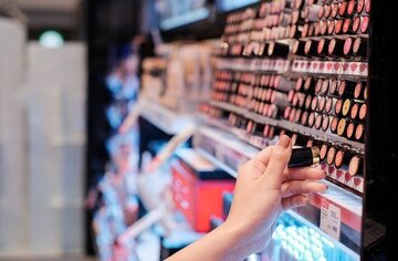 ویژگی‌های فروشگاه معتبر لوازم آرایشی و بهداشتی