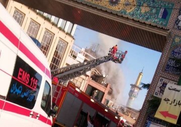 تصاویر اولیه از آتش‌سوزی در بازار تجریش/ عکس