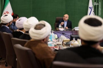هیچ زنی دعوت نشده بود! / در نشست تمام مردانه قالیباف با «نخبگان» پیرامون «حجاب» زنان چه گذشت؟ + عکسها