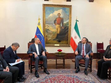 Iran, Venezuela FMs discuss bilateral issues in Caracas