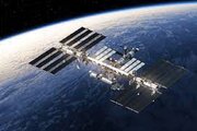 ببینید | عبور حیرت‌آور ایستگاه فضایی بین‌المللی از جلوی سه لکه غول‌پیکر خورشیدی!