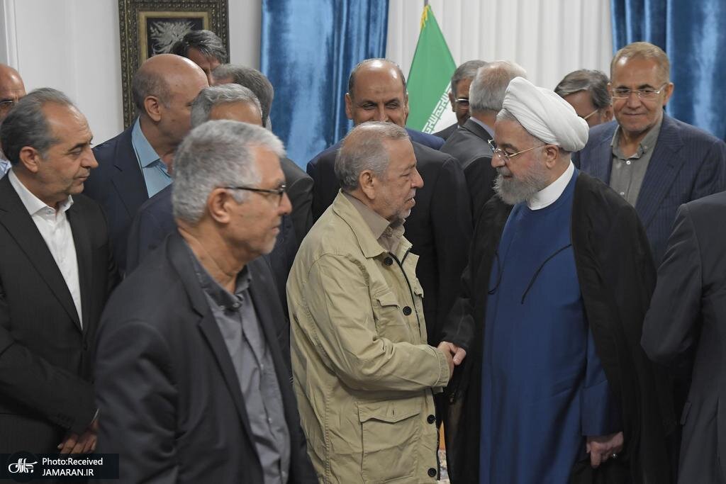 گزارش تصویری دیدار جمعی از استانداران سابق با روحانی