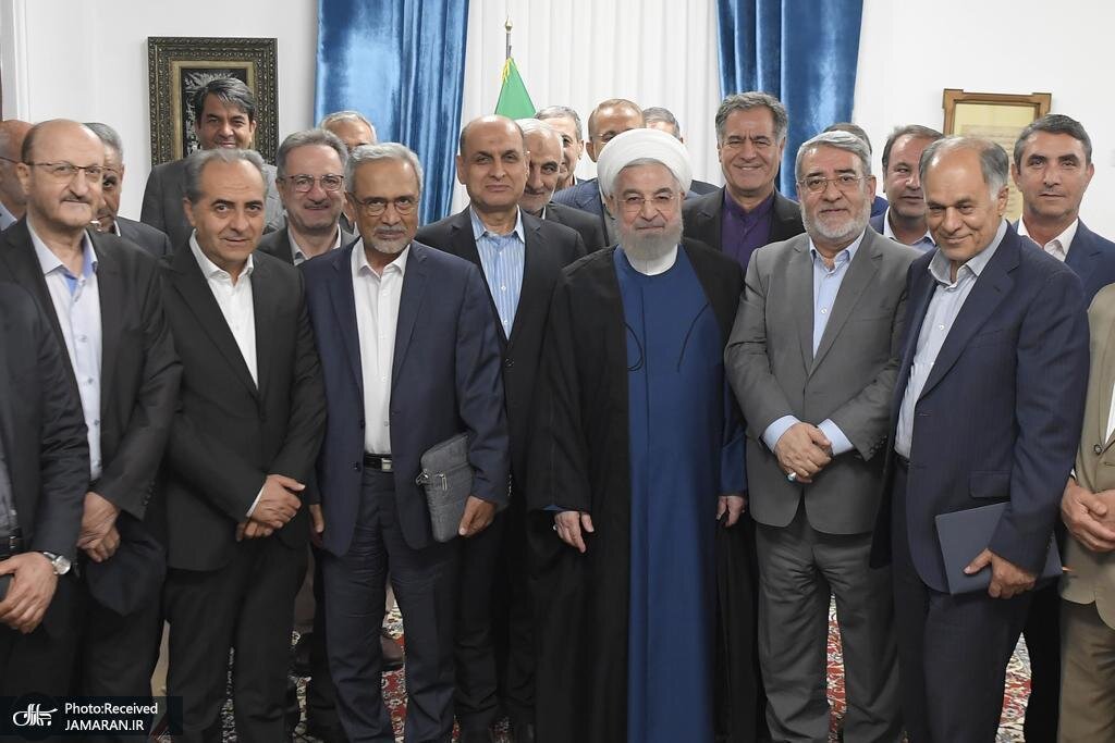 گزارش تصویری دیدار جمعی از استانداران سابق با روحانی