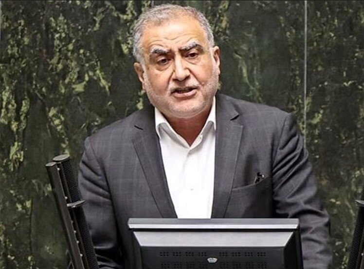 رابطه سازمان یافته در فساد بزرگ ۴ میلیاردی واردات چای /چرا رئیسی وزیر وقت جهاد کشاورزی را از دولتش کنار گذاشت؟