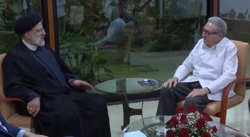 دیدار رئیسی با «رهبر معنوی کوبا»