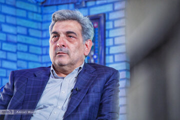 پیروز حناچی در کافه خبر خبرآنلاین