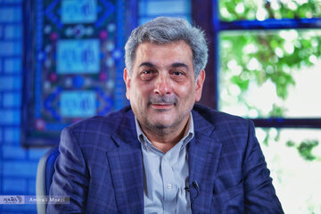پیروز حناچی در کافه خبر خبرآنلاین