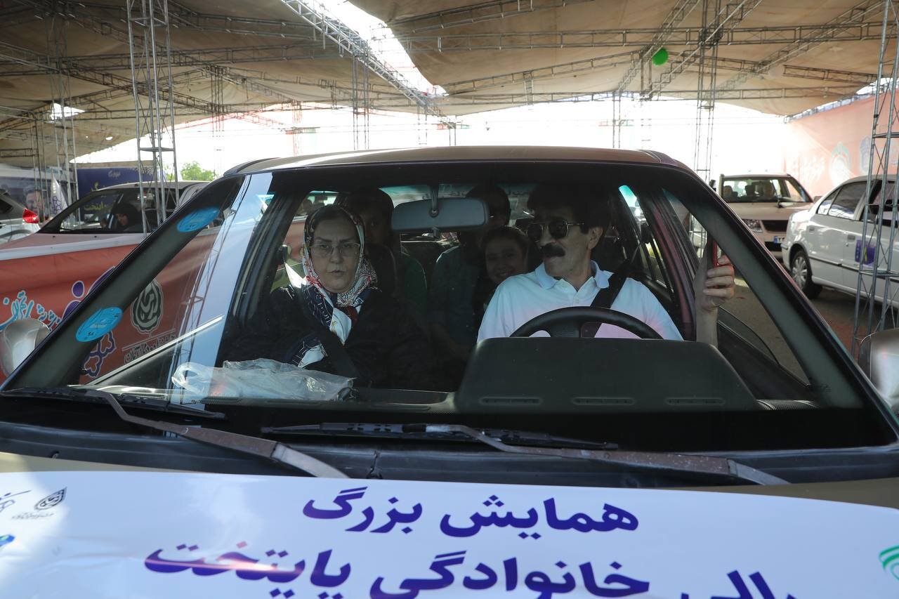 عکس | خوشحالی و همدلی را بین مردم آوردیم