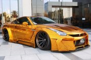 ببینید | دلبری نیسان GTR با روکش طلا در دبی؛ این خودرو به نظر شما چند میلیارد تومان است؟