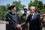 توقيع مذكرة تفاهم للتعاون بين إيران وأوزبكستان في مجال الترانزیت