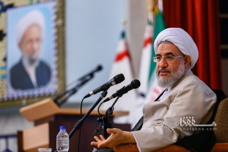 گزارشی از همایش علوم انسانی اسلامی در اندیشه آیت الله مصباح یزدی 3