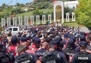 ببینید | اولین تصاویر از کامپیوتر و لپ‌تاپ‌های جمع‌آوری شده از کمپ منافقین توسط پلیس آلبانی