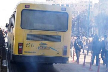 عضو شورای شهر تهران: اتوبوس بدون کولر زجرآور است