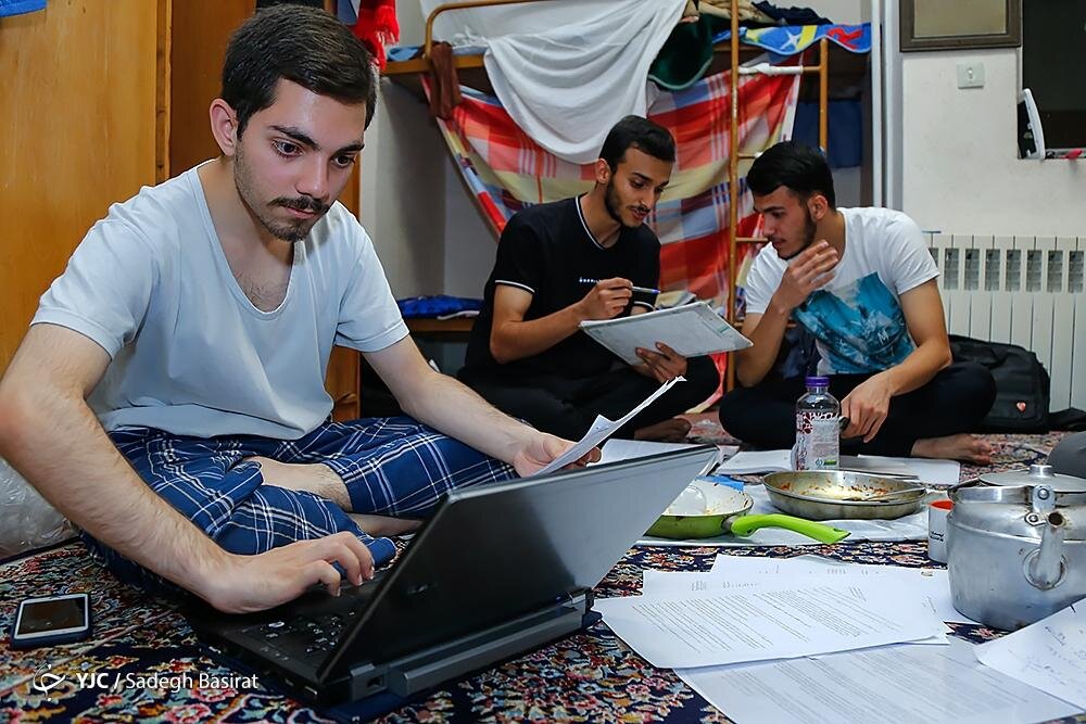 حال و هوای خوابگاههای دانشجویی در فصل امتحانات/ عکس