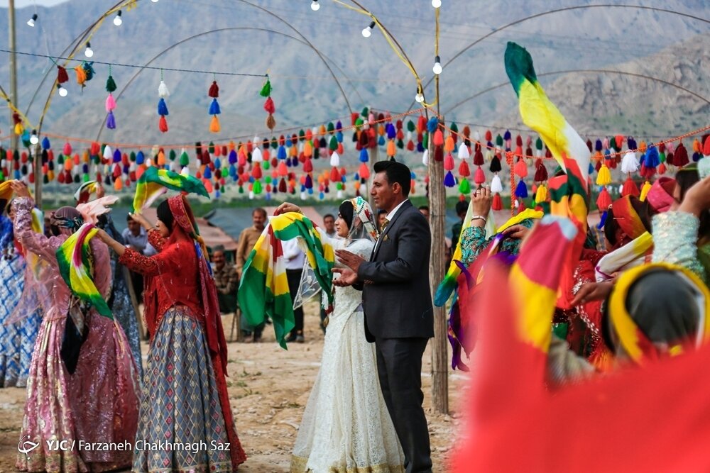 عکسی از عروسی هزار رنگ بختیاری و قشقایی