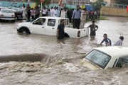 ببینید | سیلاب سه مسیر در سیستان و بلوچستان را بست