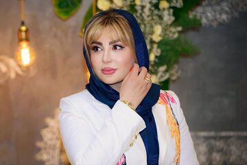 عکس | موتورسواری نیوشا ضیغمی با موتور 100 میلیونی