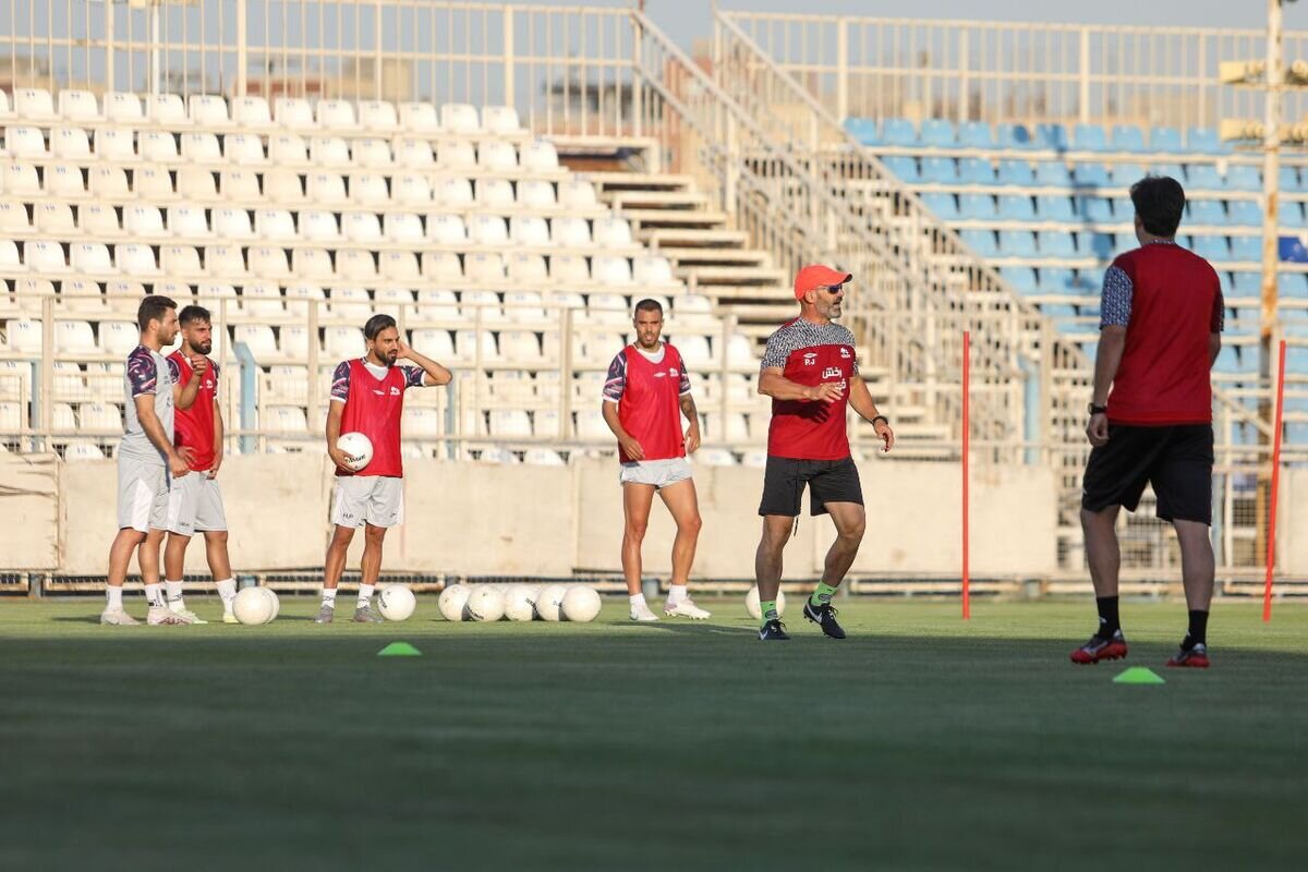 عکس| شجاع خلیلزاده با تیم جدیدش در ایران استارت زد