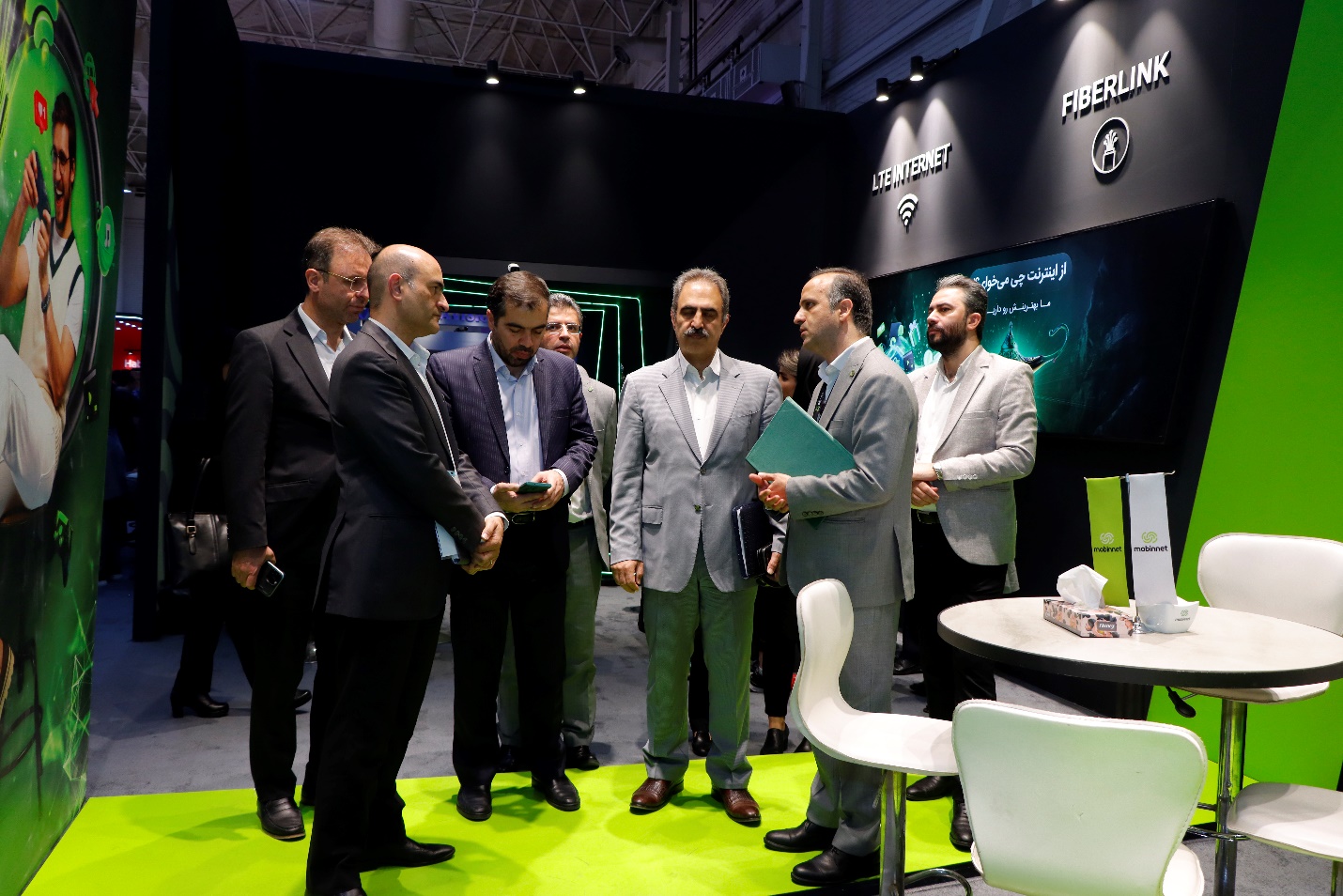 امضای تفاهمنامه همکاری بین شرکت ارتباطات مبیننت و موننکوی ایران