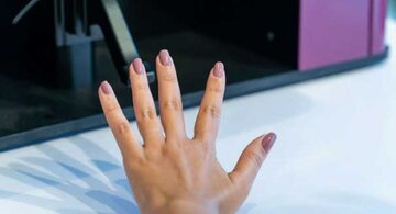 هوش مصنوعی، جای ناخن‌کارها و آرایشگرها را هم می‌گیرد/ عکس