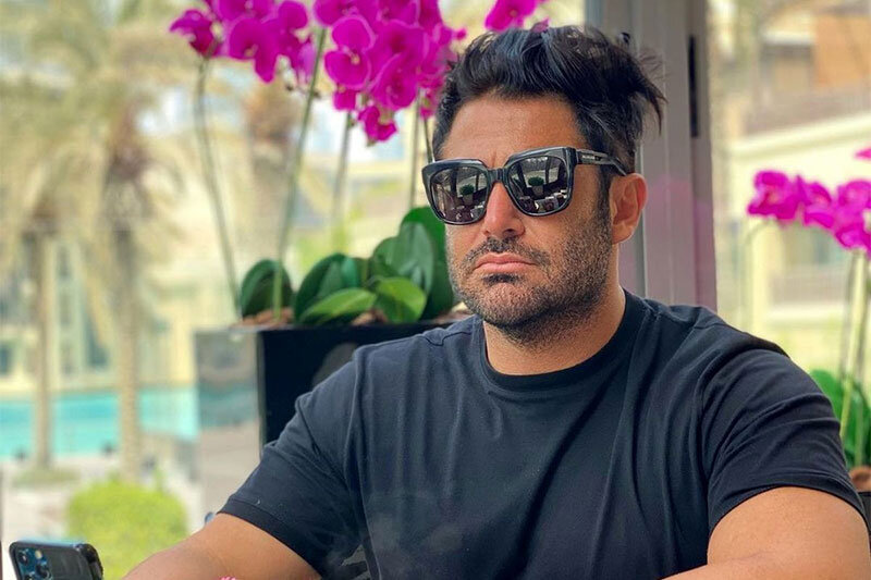 عکس | شوآف محمدرضا گلزار با مرسدس بنز شاسی بلند جدیدش