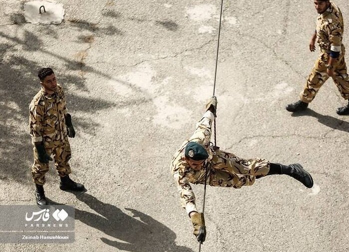 تصاویر خاص نیروهای ویژه ارتش در حال انجام آموزشهای نظامی