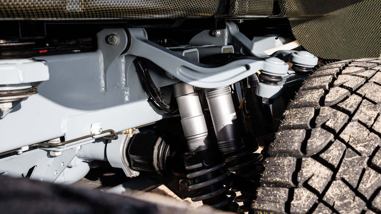 غولهای بیشاخ و دم شش چرخ برابوس/ وانت ۶۰ میلیارد تومانی مرسدس بنز/ عکس