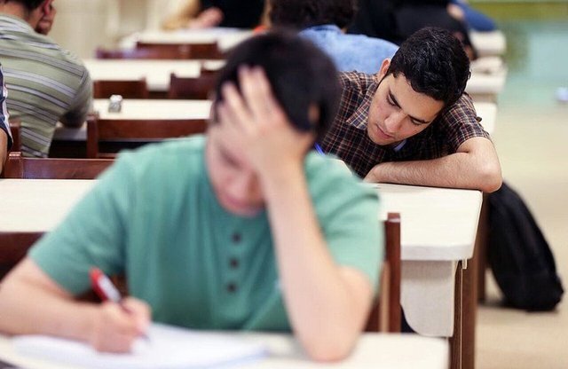 چرا نمرات امتحانات نهایی هنوز اعلام نشده؟