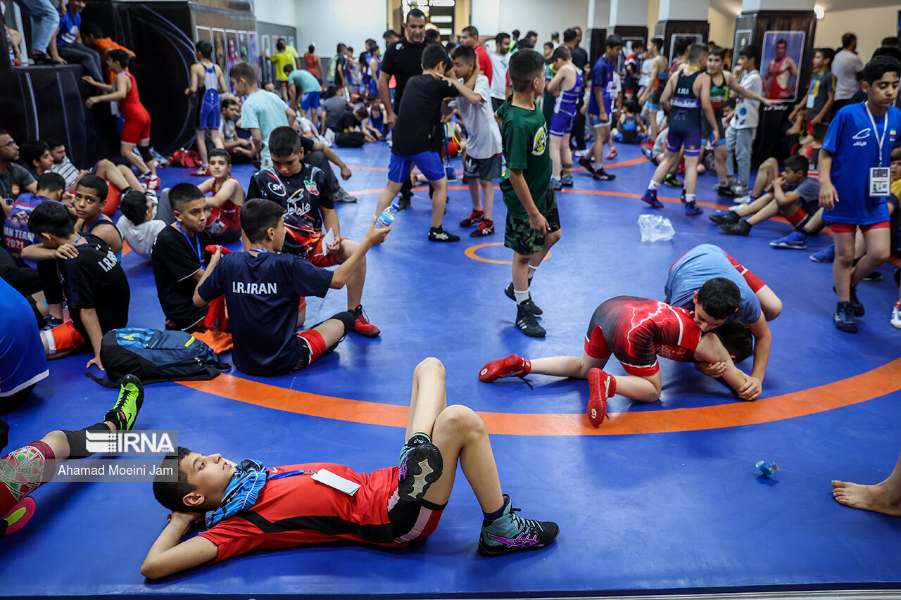 کشتی پهلوانک ها