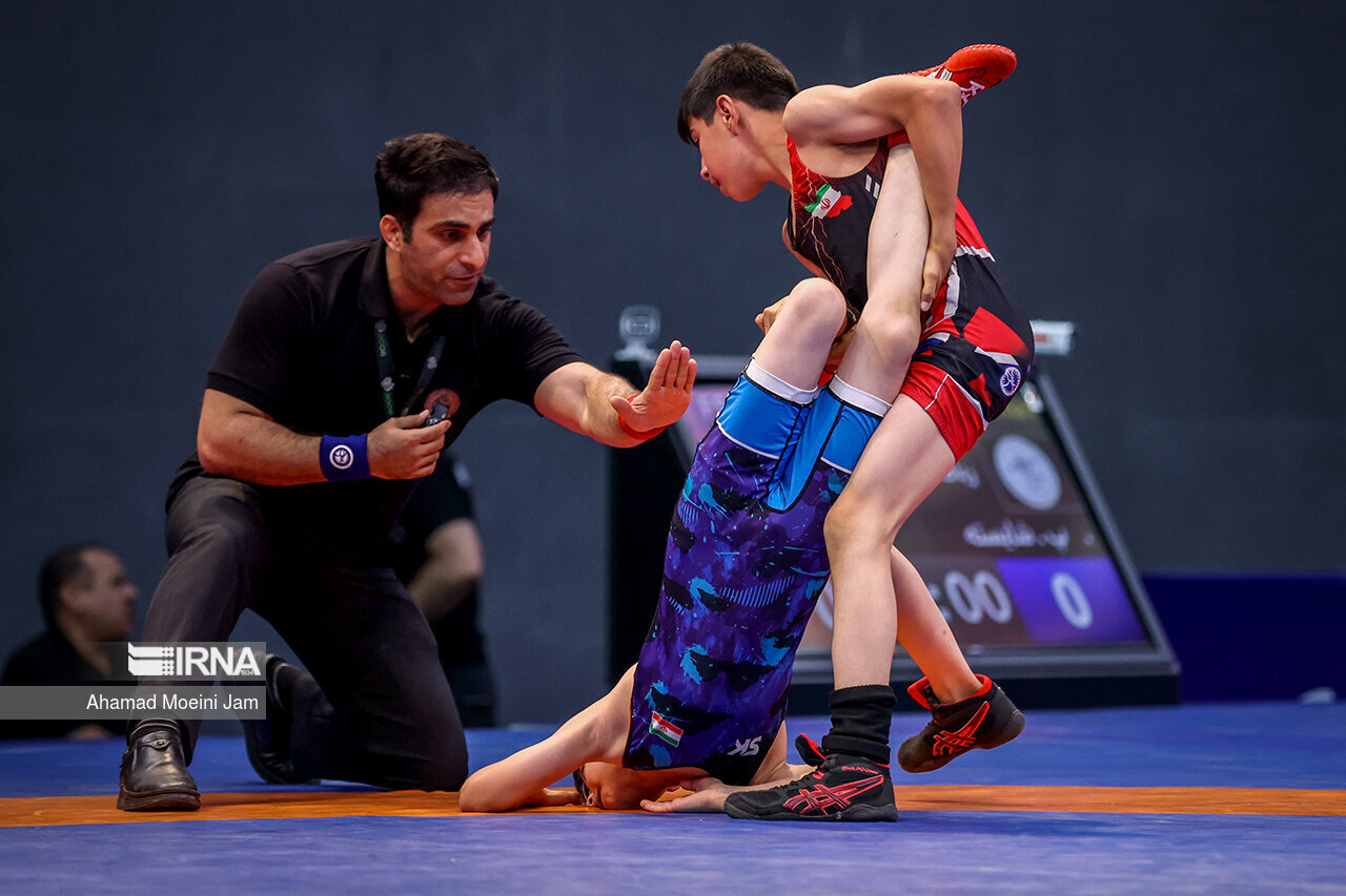 کشتی پهلوانک ها