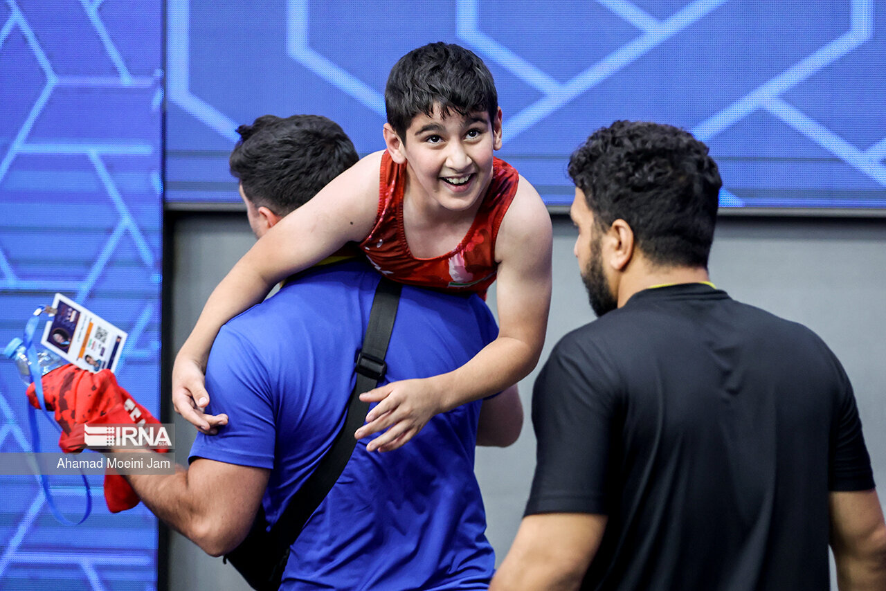 کشتی پهلوانک ها