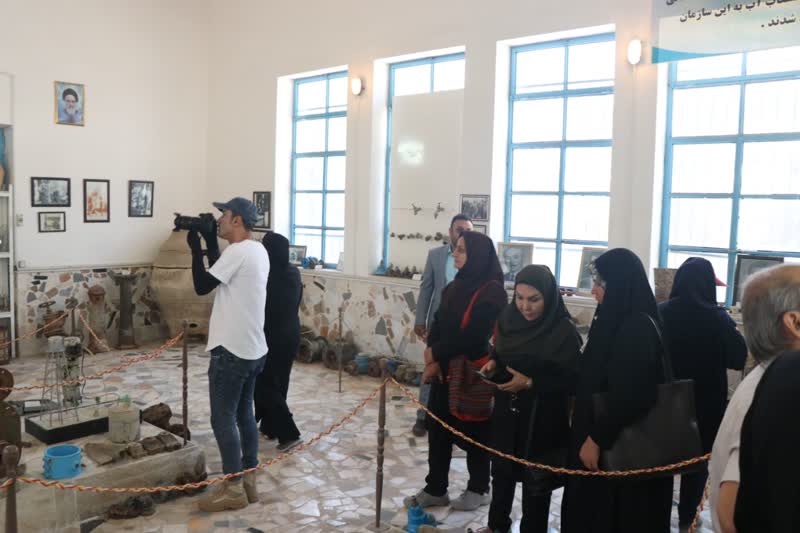 انتظار بی صبرانه اهالی روستای "کوه زر" دامغان برای فرا رسیدن هفته دولت و رسیدن آب شرب