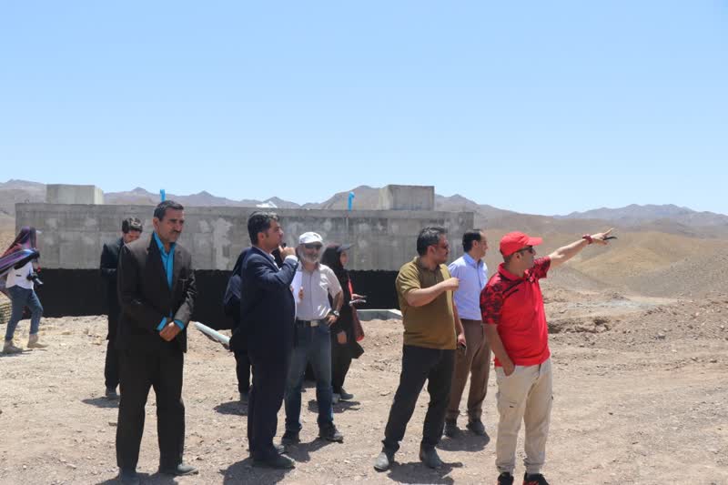 انتظار بی صبرانه اهالی روستای "کوه زر" دامغان برای فرا رسیدن هفته دولت و رسیدن آب شرب