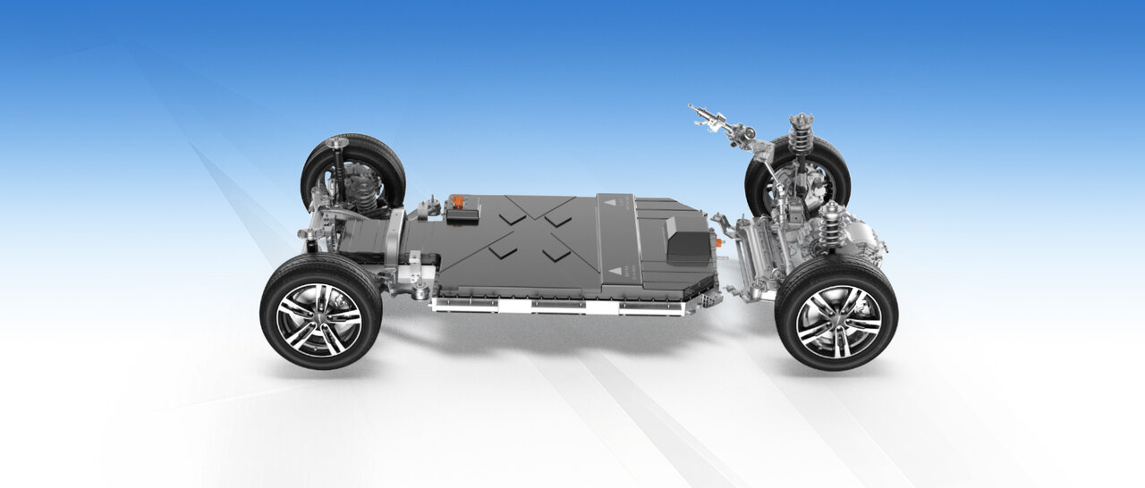 یک خودروی تماما برقی در راه ایران/دایون M۱ در خیابانهای تهران دیده میشود/عکس