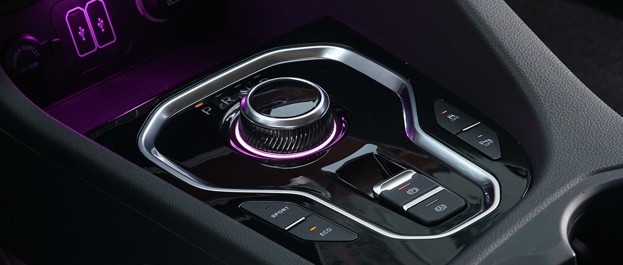 یک خودروی تماما برقی در راه ایران/دایون M۱ در خیابانهای تهران دیده میشود/عکس