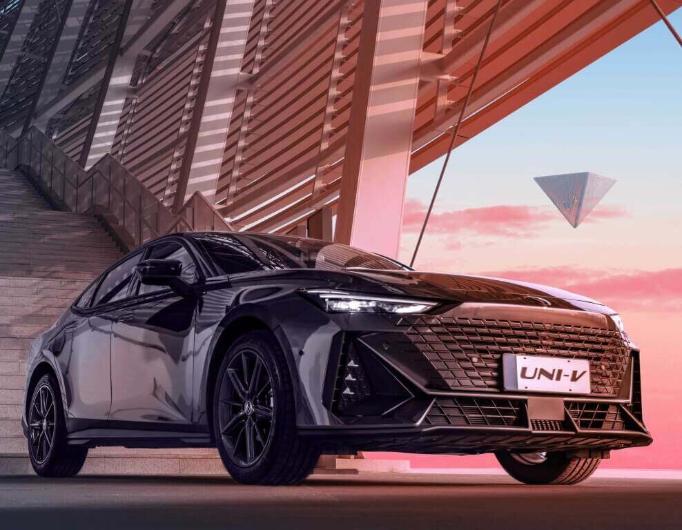 سدان مشهور و خوش خط و خال چینی به ایران میآید/عکس