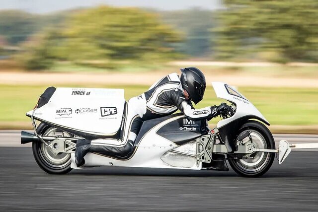 موتورسیکلت موشکی رکورد شکست/ عکس