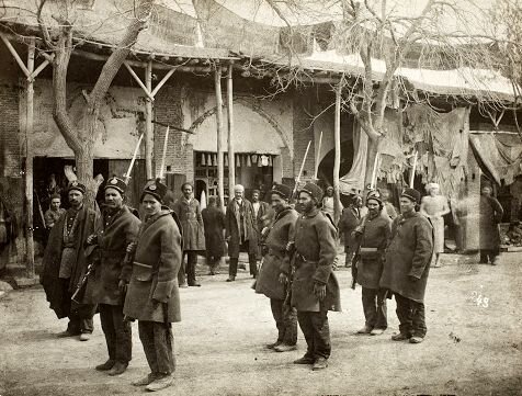 سربازان ایرانی در دوره قاجار/ +عکس های دیدنی