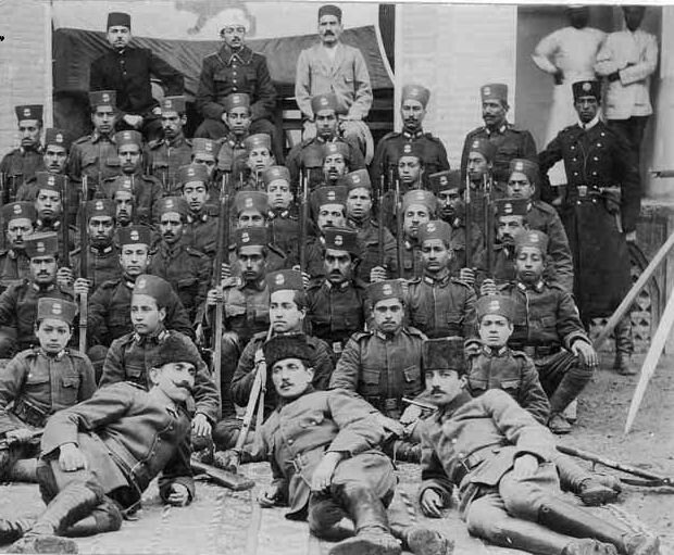 سربازان ایرانی در دوره قاجار/ +عکس های دیدنی