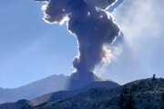 ببینید | تصاویر جدید از فوران آتشفشان در پرو؛ اعلام وضعیت اضطراری