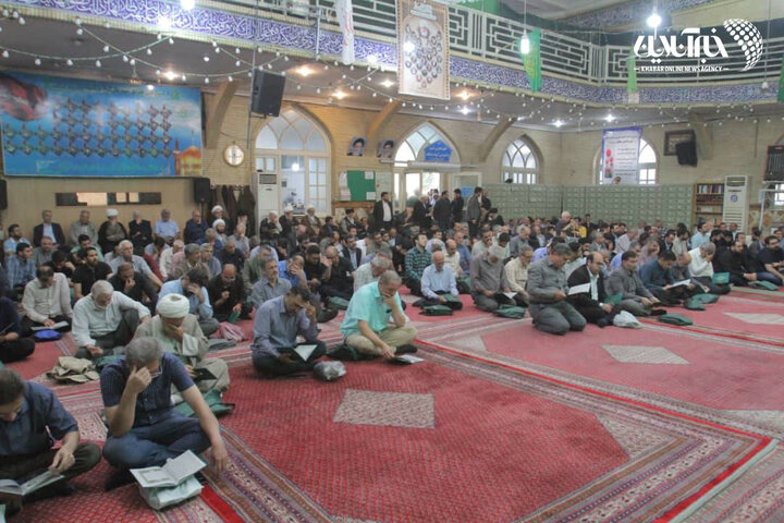 حضور دکتر علی لاریجانی در مراسم ختم صبیه مرحوم حاج مجتبی تهرانی