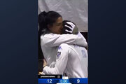 ببینید | اقدام شگفت‌انگیز ورزشکار زن ایتالیایی برای پیروزی رقیب؛ اشک‌ها و آغوش احساسی
