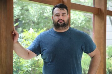 عیدیام را 6 ماه دیگر به مردم میدهم